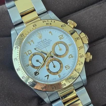 Rolex Daytona 40mm Gold 16523